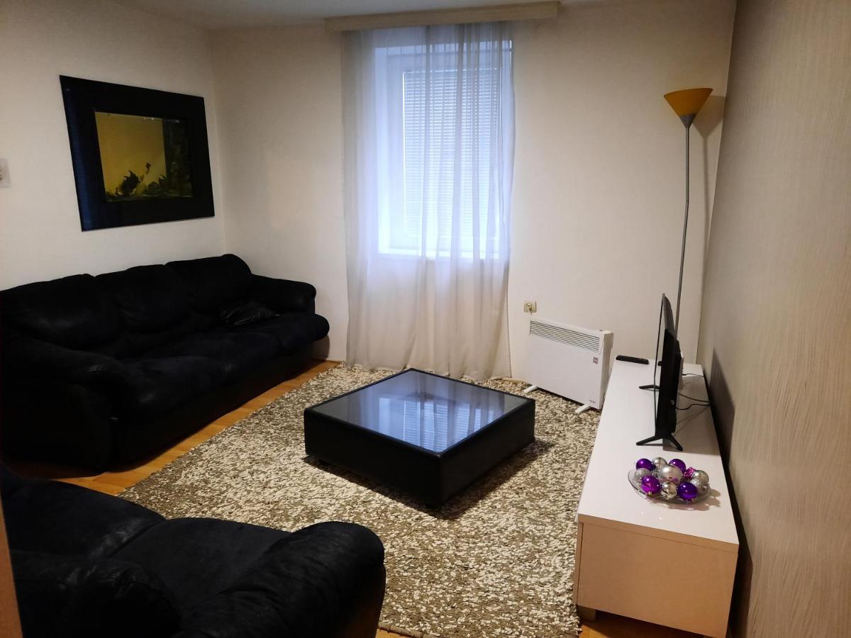 Downtown Appartamento Smederevo Esterno foto