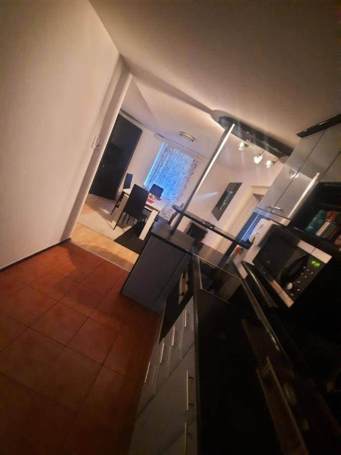 Downtown Appartamento Smederevo Esterno foto